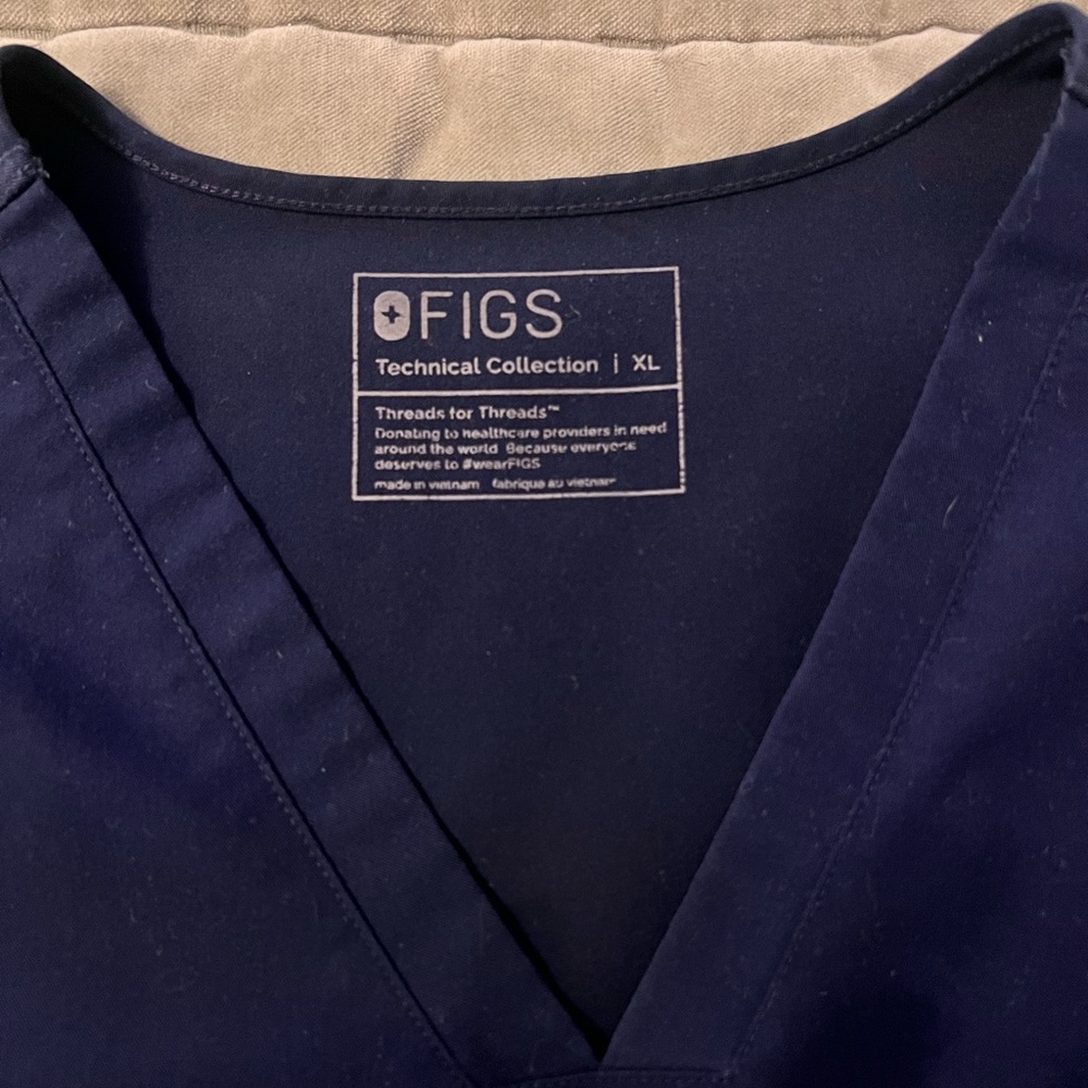 Used, still good condition! All xl! Smoke free home.